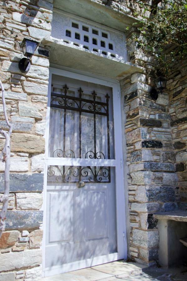 Cozy Guesthouse - Agios Romanos Eksteriør billede