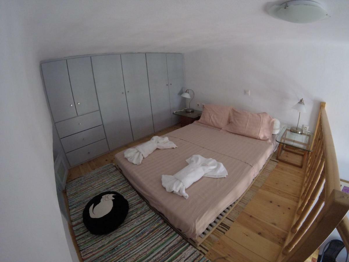 Cozy Guesthouse - Agios Romanos Eksteriør billede